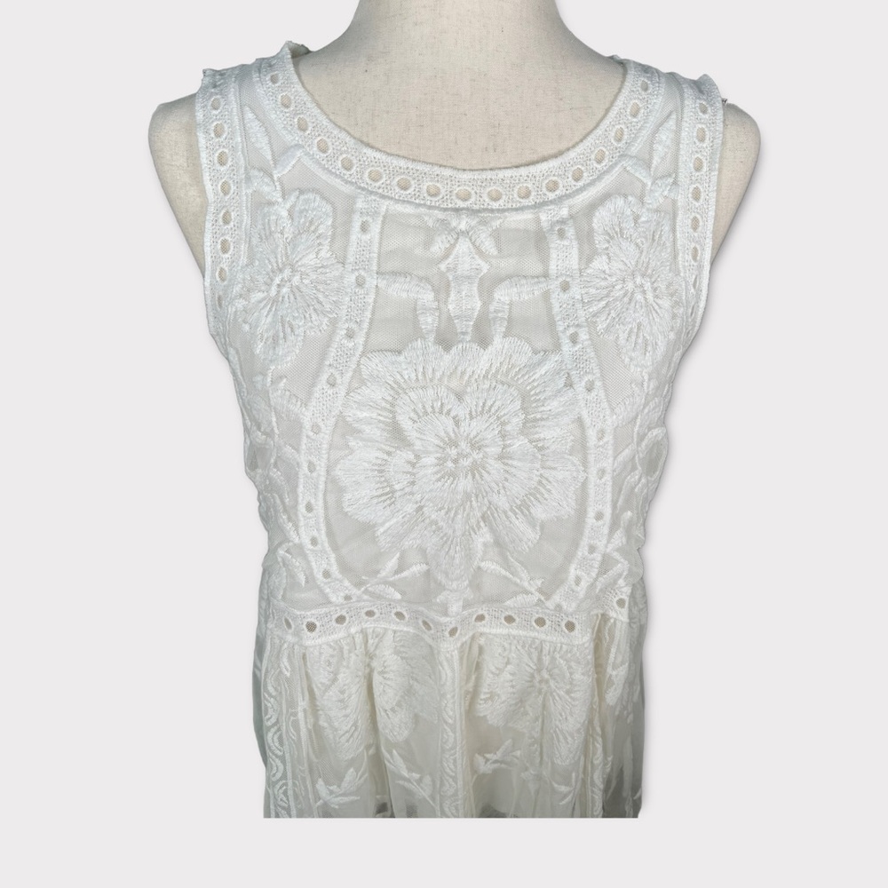 Entro Beautiful Flowy Sleeveless White Lace Top with Lining//S//Empire Waist - Picture 8 of 14